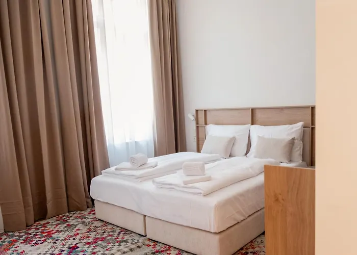 Canvas Living By Gt7 * Wien