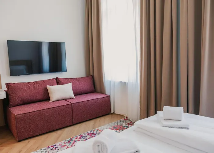 Canvas Living By Gt7 Apartment